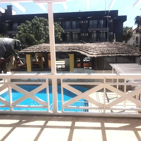 Hotel In - Beautiful In Centre Side